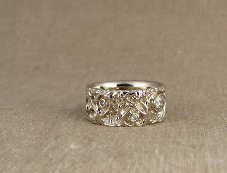 18K Carved Forest of trees ring w/diamonds