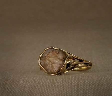 Art nouveau Iris ring, 14K & rough sapphire