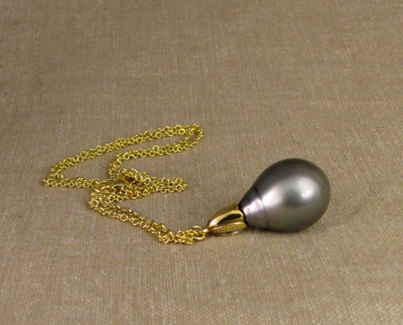 18K floral Tahitian pearl drop pendant