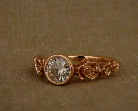 Carved rose solitaire - rose gold - 1ct 