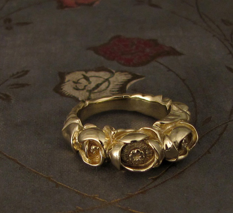 18K Hand-carved Pond Lily Ring