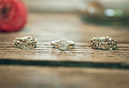 Yvonne & Cas' wedding rings