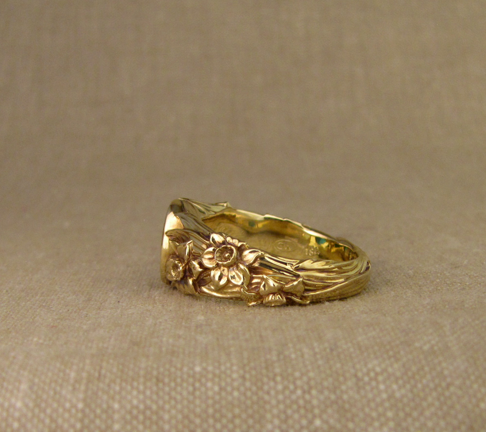 Custom-designed & hand-carved Emerald and Daffodils Ring, 18K yellow gold