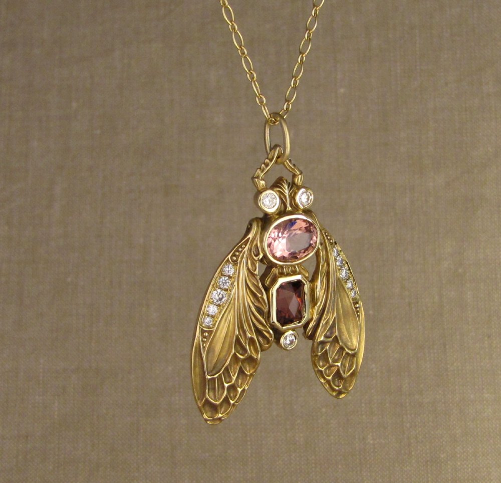 Hand-carved jeweled cicada with tourmaline and diamond, 18K