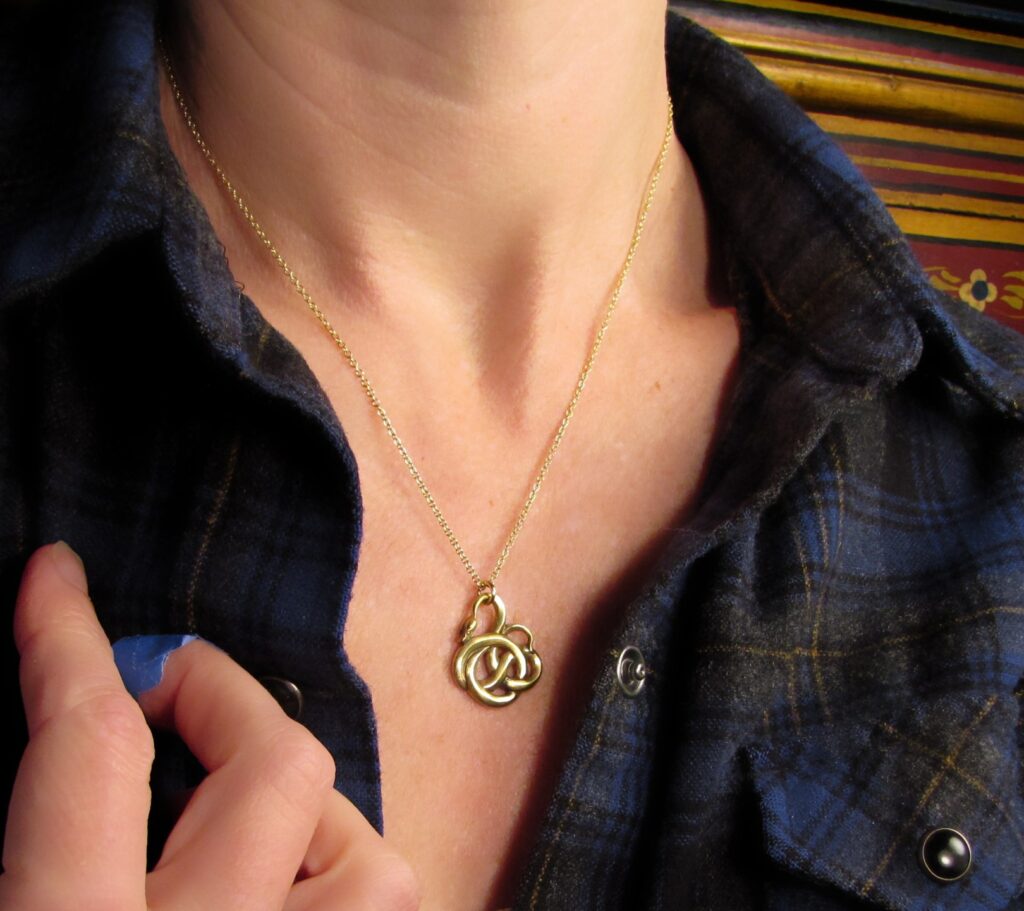 Curling Snake pendant, 18K gold, cheyenne weil jewelry