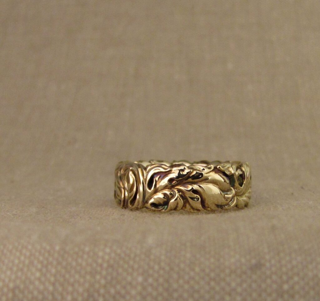 Hand carved Acanthus-Rococo leaves wedding bands in 14K gold. Cheyenne Weil