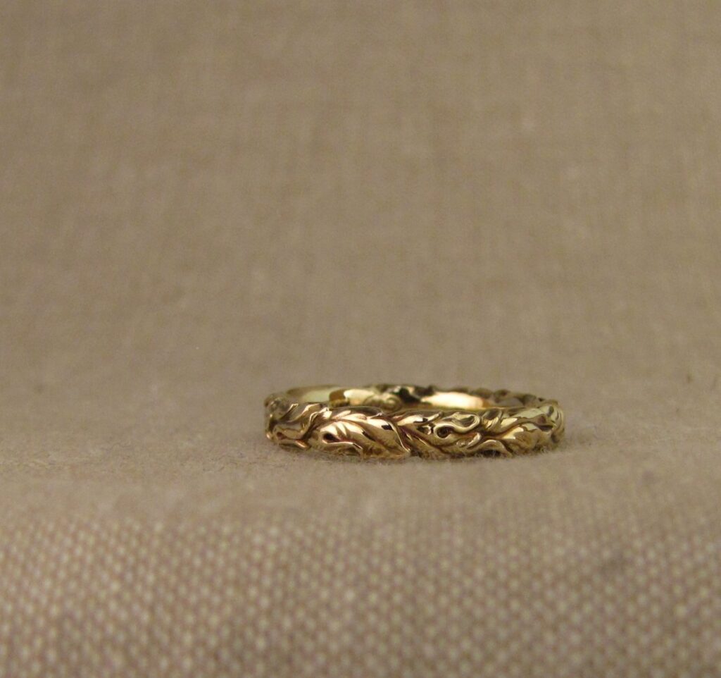 Hand carved Acanthus-Rococo leaves wedding bands in 14K gold. Cheyenne Weil