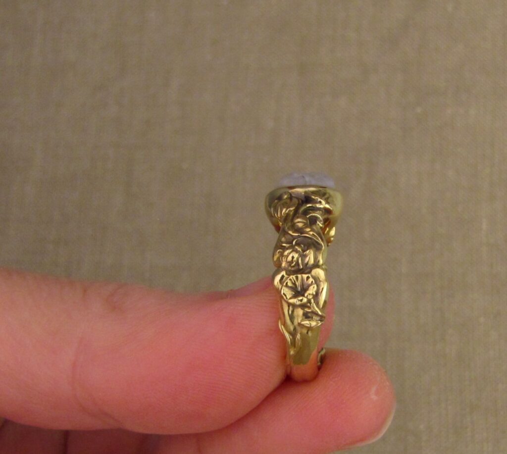 Memento Mori ring set with carved agate skull, bones, botanicals, bugs, 18K yellow gold. Cheyenne Weil
