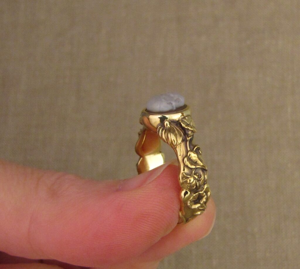 Memento Mori ring set with carved agate skull, bones, botanicals, bugs, 18K yellow gold. Cheyenne Weil