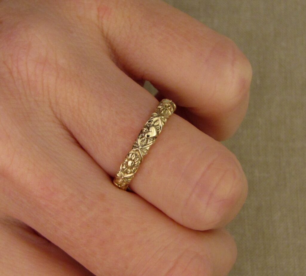 Custom designed & hand-carved Azulejos Storybook Band in 14K gold. cheyenne weil